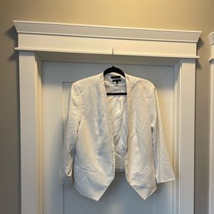 White cropped blazer